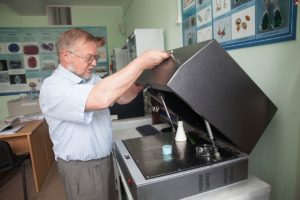Как на практике организуется таможенная экспертиза металлов и сплавов